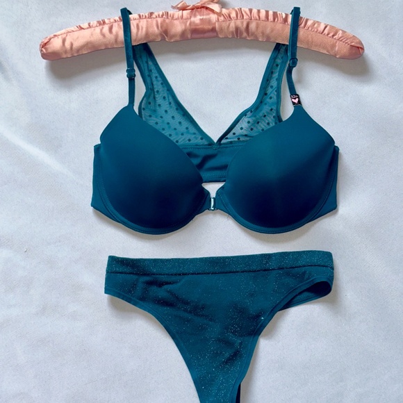 Victoria’s Secret NWT-Deep Teal Demi Bra w/Velvet Straps & Matching Panty w/Gold - Picture 1 of 4